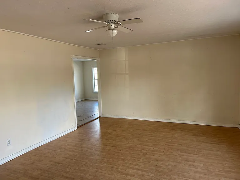 507 College Ave S — Photo 7
