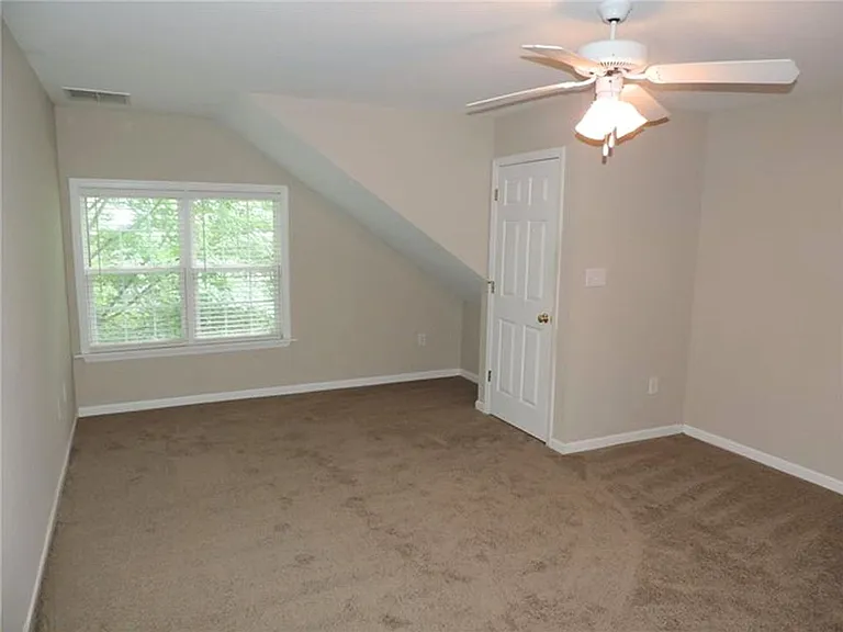 1020 Trotters Walk — Photo 6