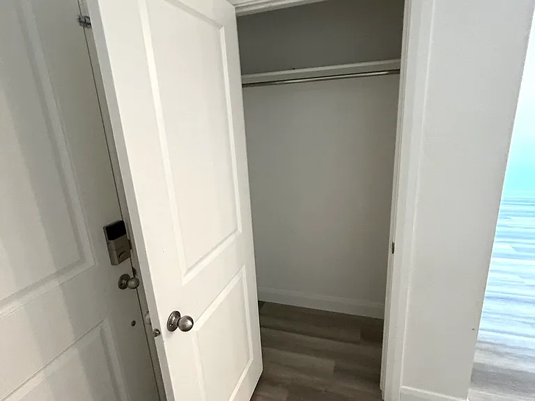 645 W Scarlet Hill Dr — Photo 8