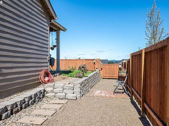 5th image of 3676 N 10th St