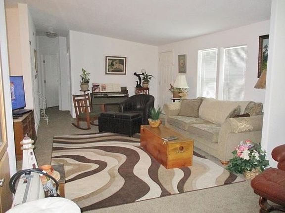 2nd image of 53 Four Mile Ln