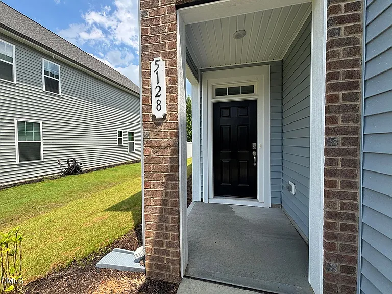 5128 Ranger Grove Way — Photo 3