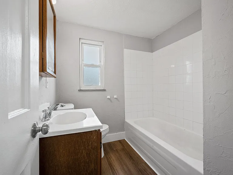21001 Priday Ave — Photo 23