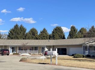 1180 Blooming Field Dr #202, Whitewater, WI 53190