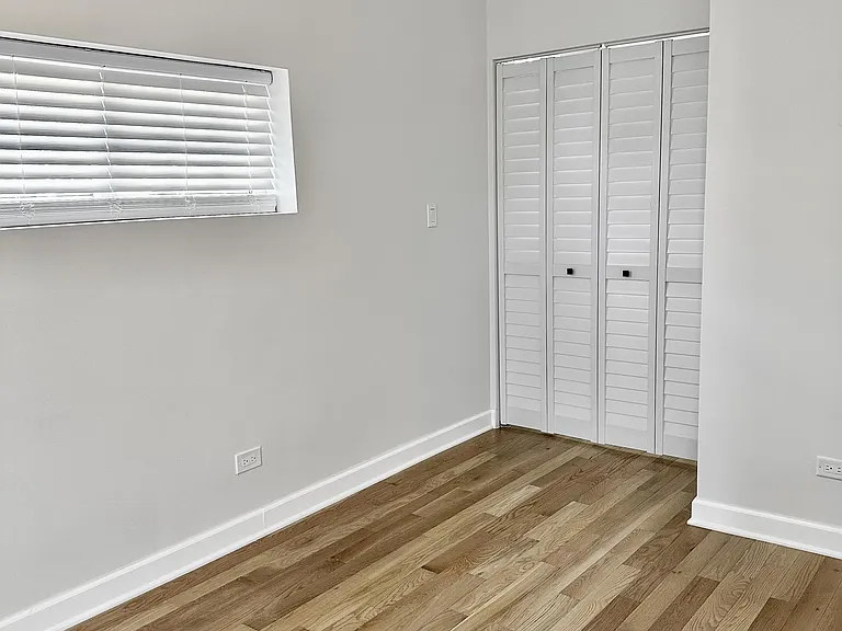 2946 N Rockwell St #3 — Photo 4