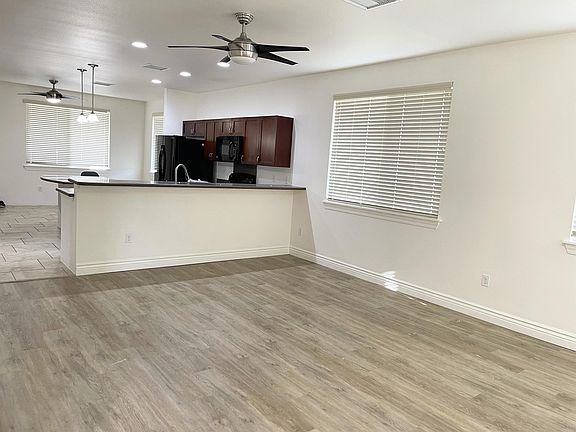 2nd image of 405 Malamalama St