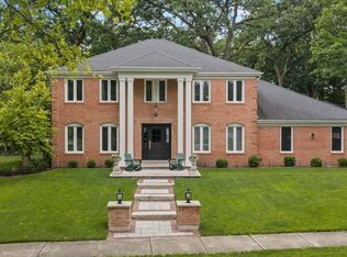 1415 Heatherton Dr, Naperville, IL 60563