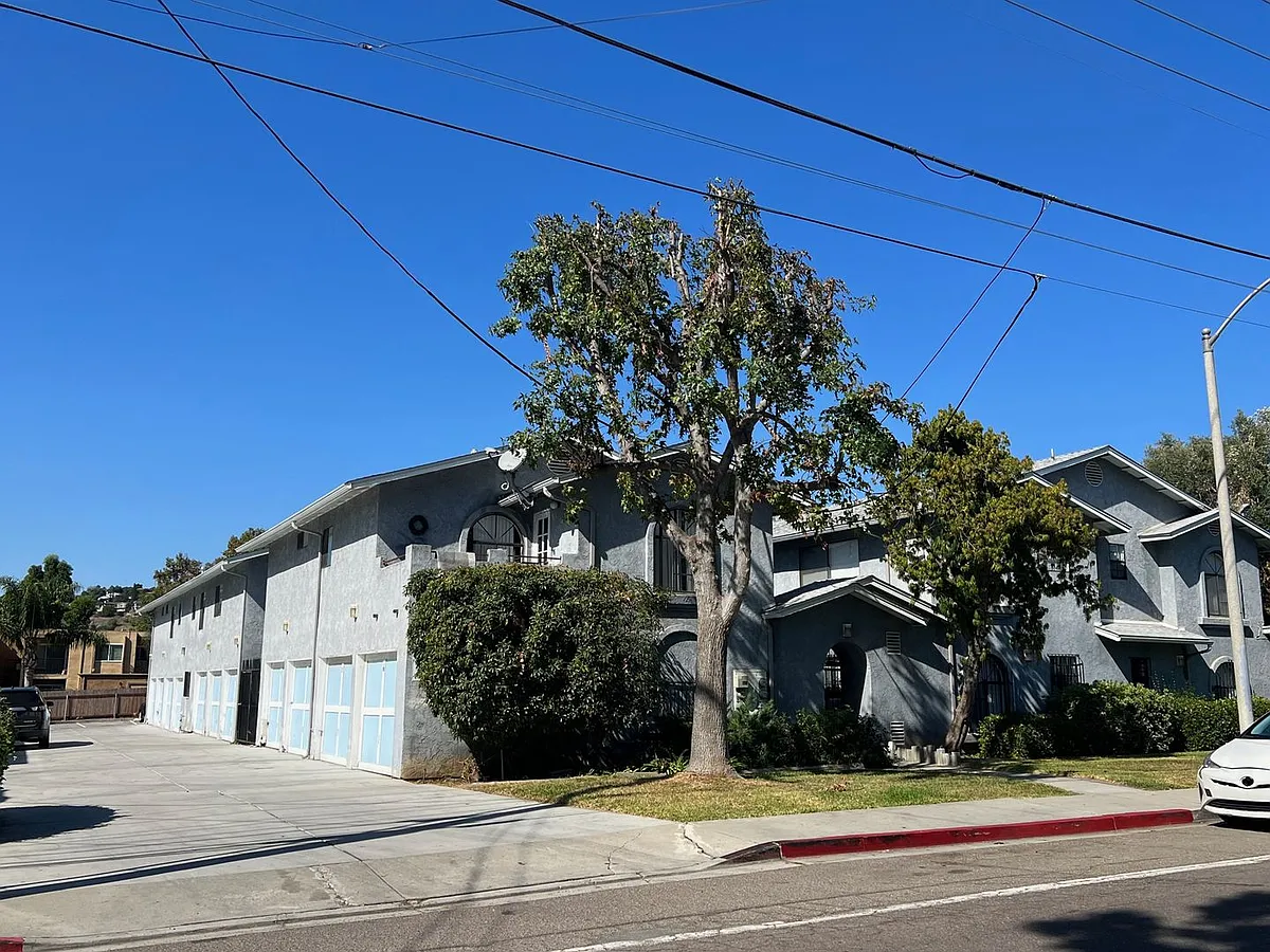 Building Photo - 3440 Helix St