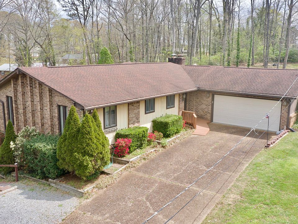 1st image of 3710 Woodcrest Cir NW