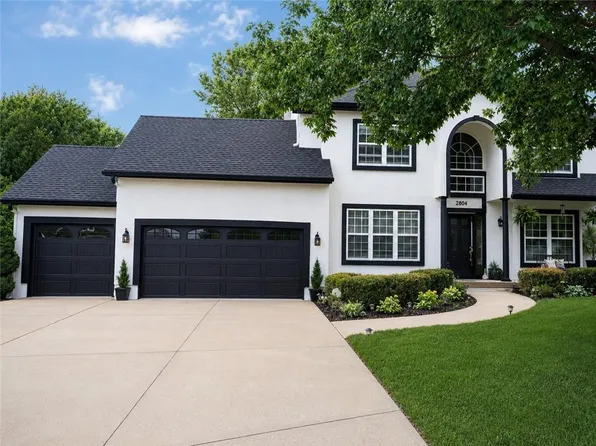 2804 SE Bingham Pl, Lees Summit, MO 64063