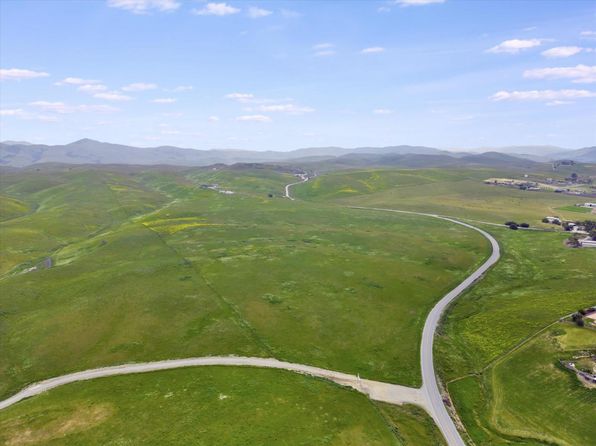 2000 John Smith Rd, Hollister, CA 95023