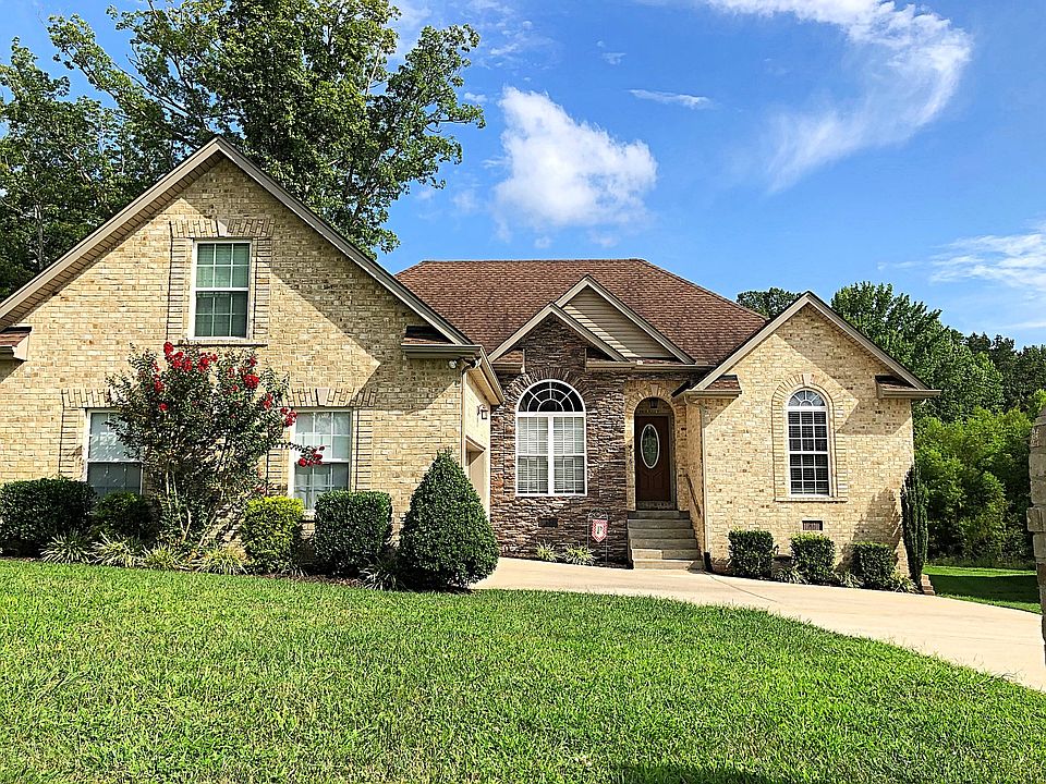 1st image of 416 Artesa Dr