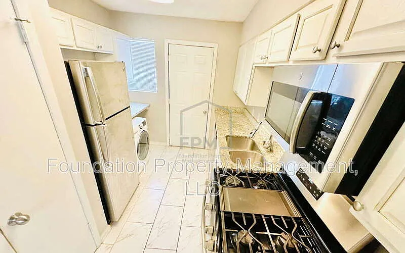 2 bed, 1.0 bath, 650 sqft, $725 — Photo 3