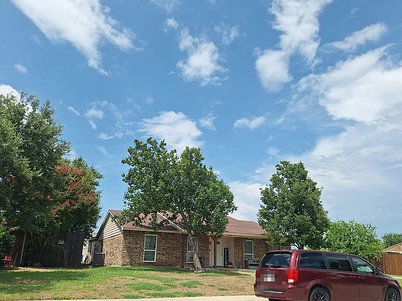 3rd image of 8305 Woodside Rd