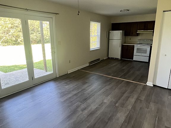 3rd image of 126 Picture Mountain Dr