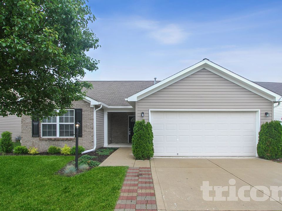 1st image of 2490 Lakecrest Dr