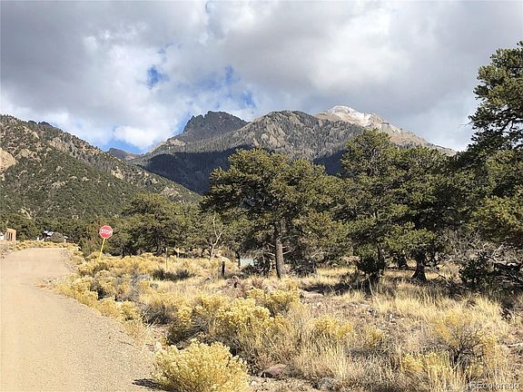 2nd image of 465 Arrowhead Way LOT 465