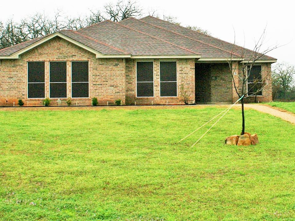 1st image of 233 Plantation Dr