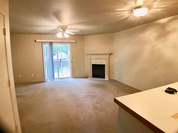146- 990 NE Savannah, 990 NE Savannah Dr APT 4, Bend, OR 97701