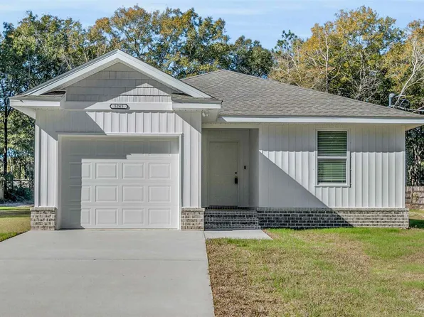 3033 N 13th Ave, Milton, FL 32583