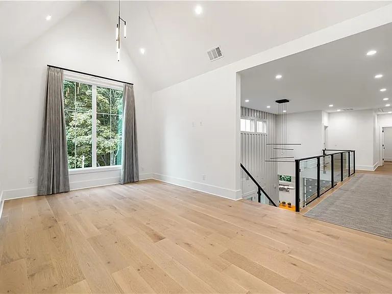 2742 Winding Ln NE — Photo 25