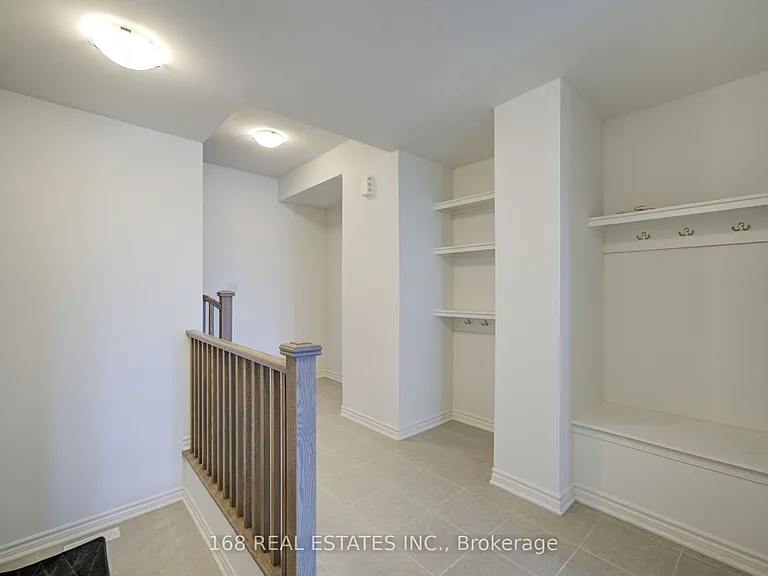 44 Azure Dr — Photo 5