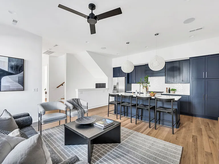 16 Willis St #B — Photo 22