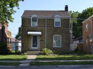 6621 W Foster Ave, Chicago, IL 60656