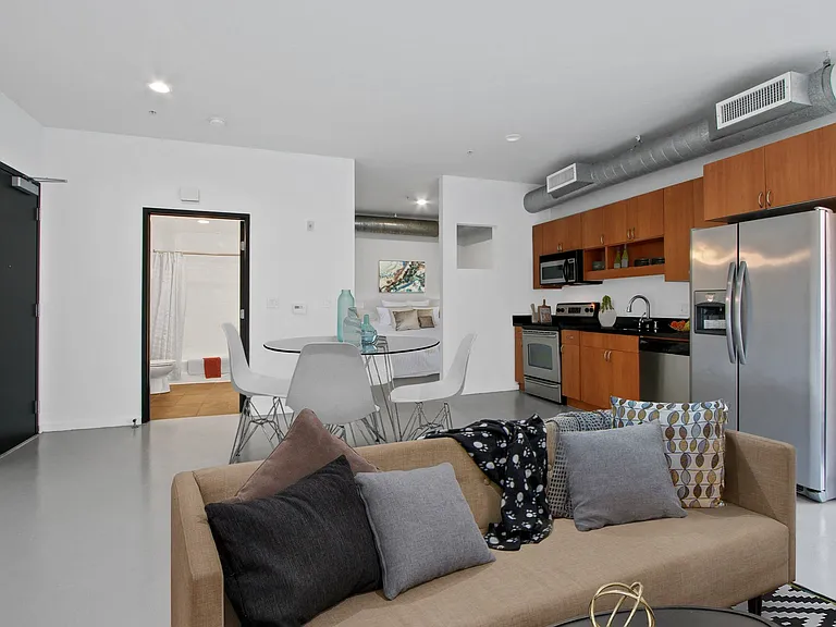 Packard Lofts — Photo 12