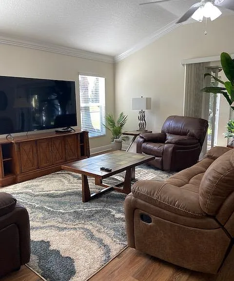 708 Chapman Loop — Photo 11