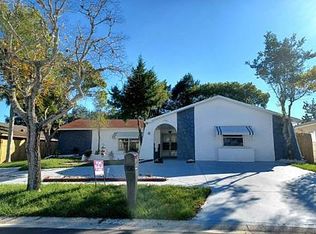 10961 Peppertree Ln, Port Richey, FL 34668