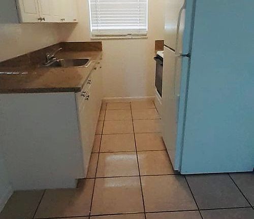 5th image of 1106 S L St #8