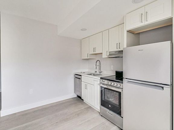 4th image of 768 Walker Ave #A