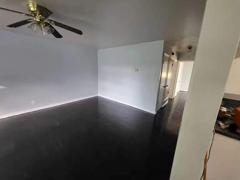 510 Cynisca St — Photo 7