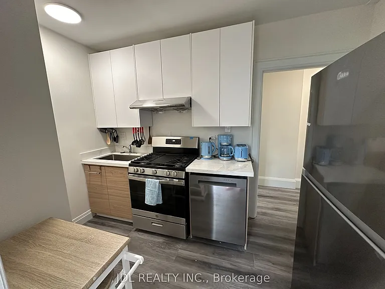 5 Sorauren Ave #5 — Photo 14