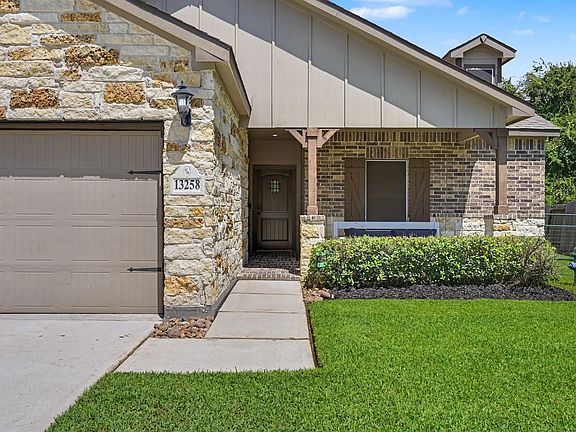 3rd image of 13258 Ridgeview