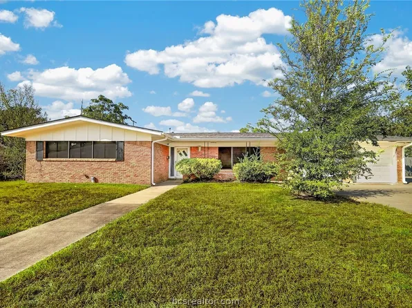 2312 Kent St, Bryan, TX 77802