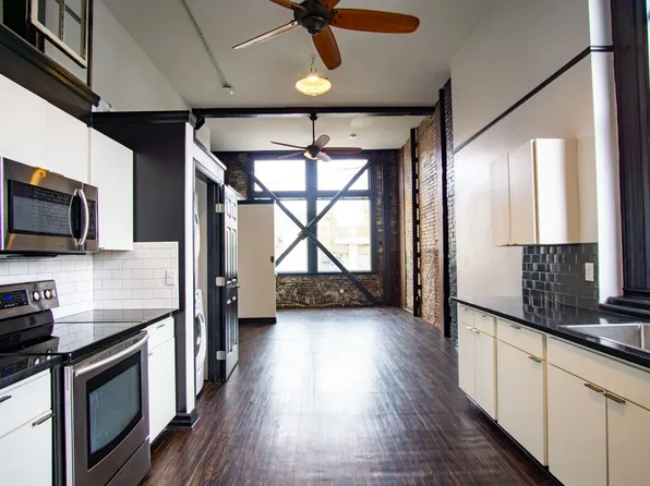 1011 N Killingsworth St APT 3, Portland, OR 97217