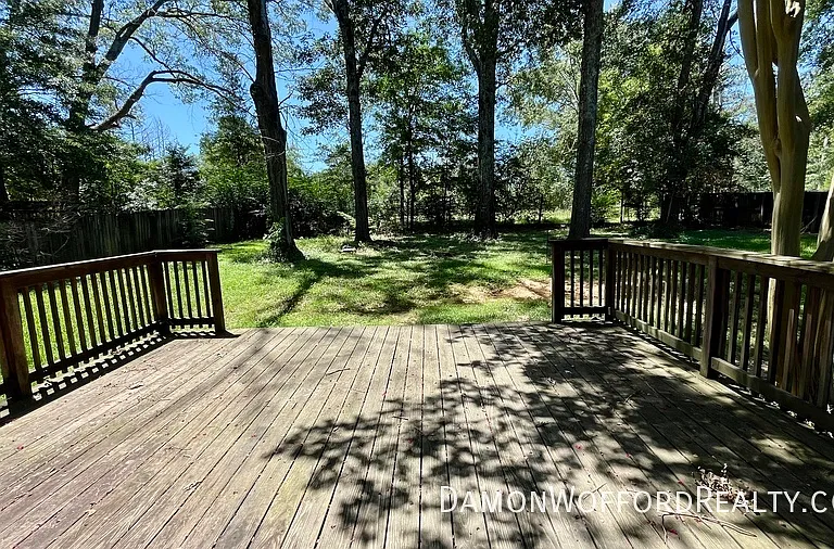 308 Woodrun Dr — Photo 25