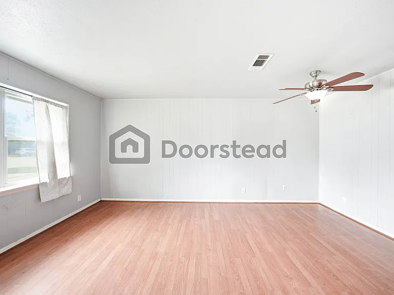 204 Jefflyn Ct — Photo 7