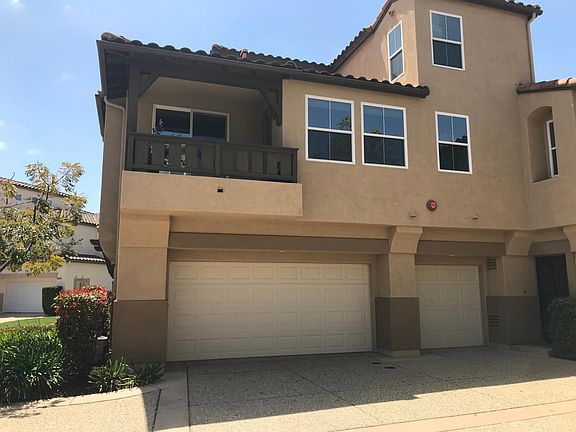 2 car garage with balcony