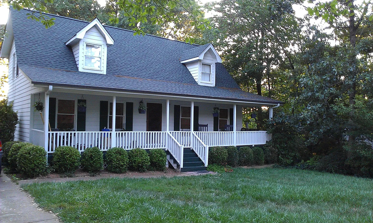 75 Stephens Ave photo 1