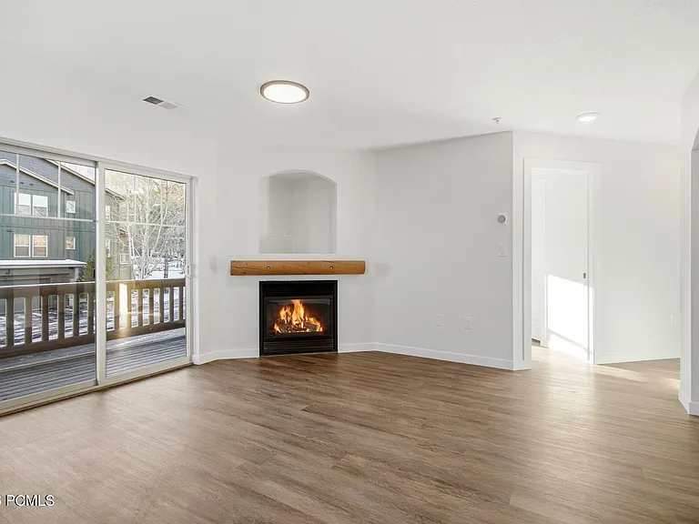 1716 W Fox Bay Dr #H204 — Photo 10