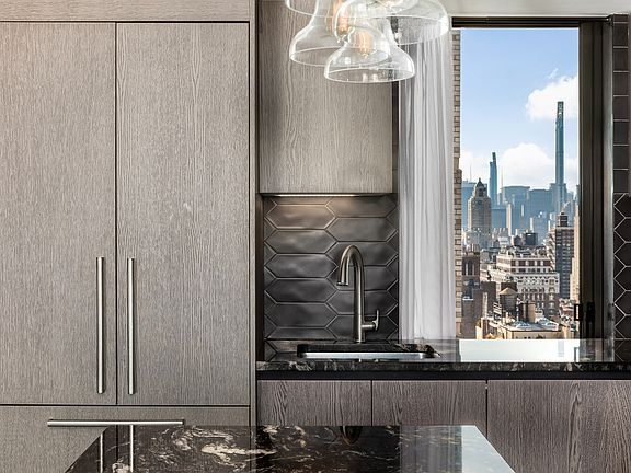 5th image of 115 E 87th St APT 23A