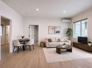 374 S Los Robles Ave, Pasadena, CA 91101