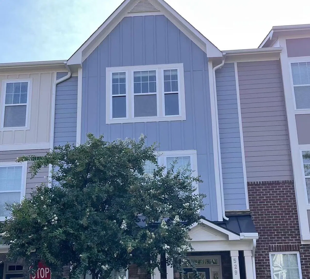 4 bed, 3.5 bath, 2200 sqft, $2,450 — Photo 1