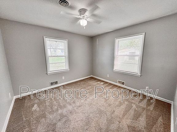 4th image of 4433 Sterling Ave