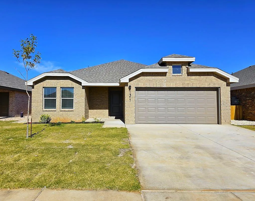 3 bed, 2.0 bath, 1623 sqft, $2,650 — Photo 1