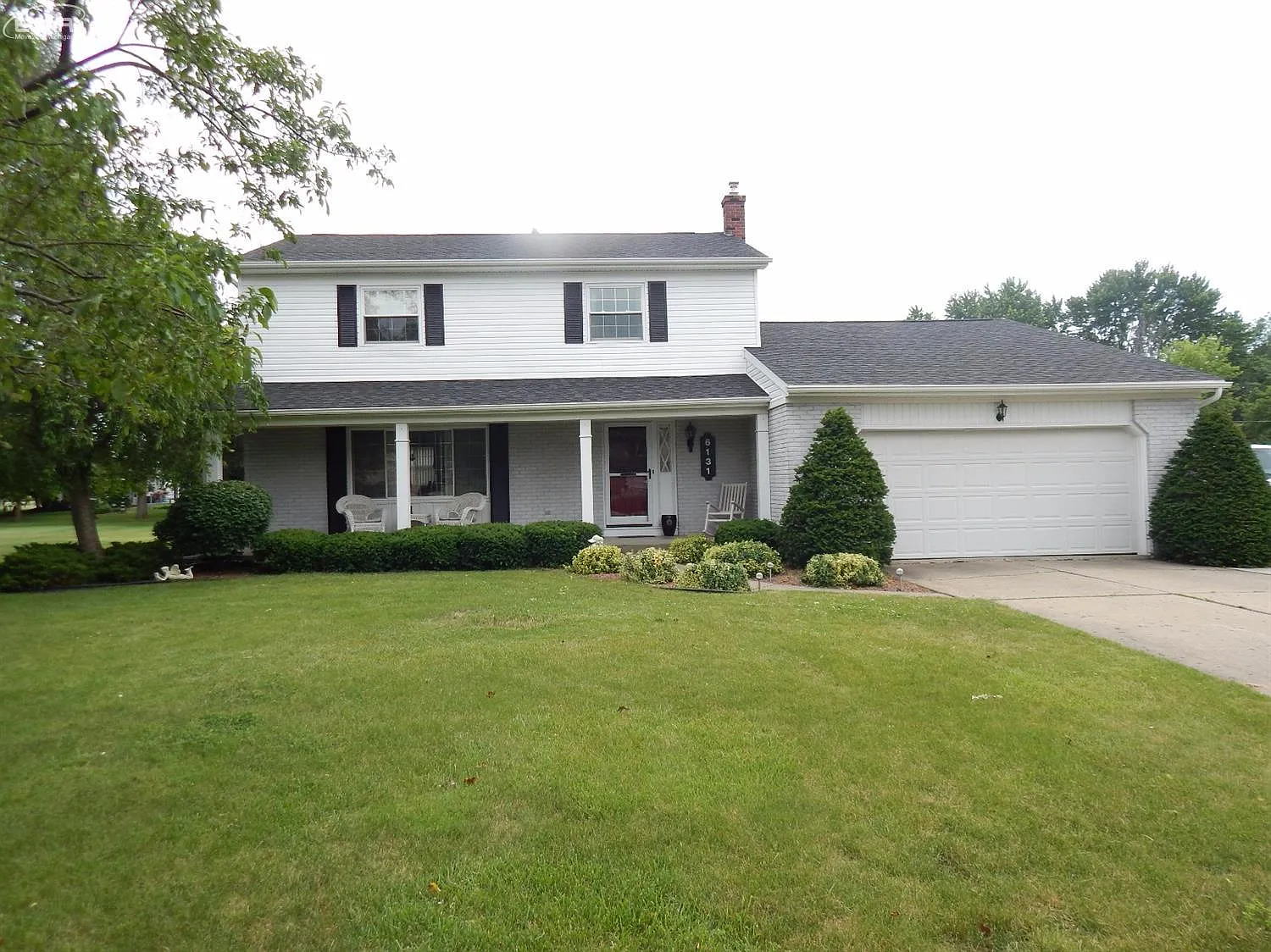 6131 Lancaster Dr photo 1