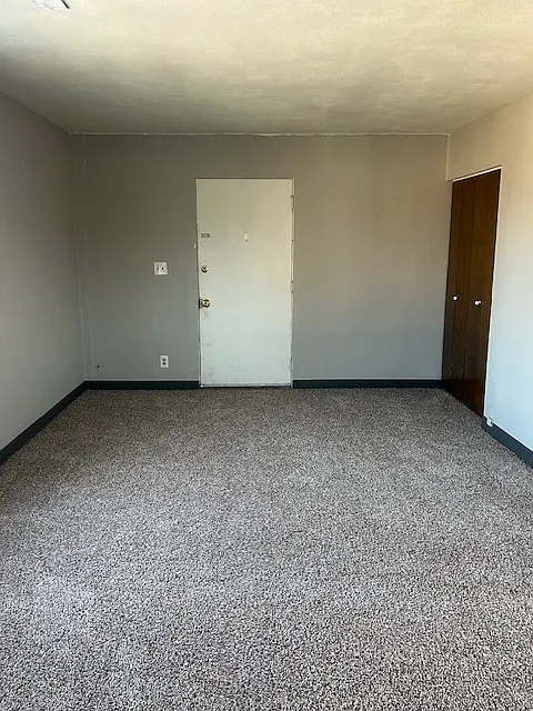 1 bed, 700 sqft, $750 — Photo 2